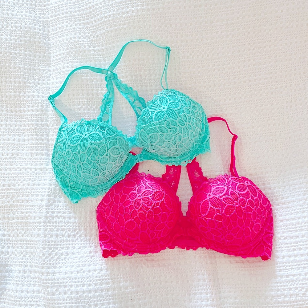 TWO VS Pink bras